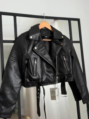 WhatsApp Image 2026-06-13 at 22.55.34 Campera cuero pu