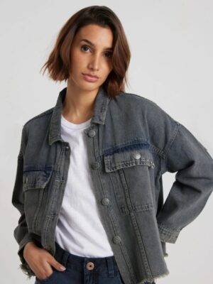 WhatsApp Image 2026-06-13 at 23.23.28 (2) Campera jeans taverniti